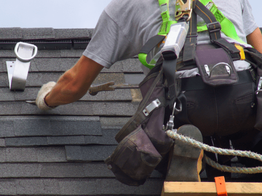 Roof Maintenance Tips for Coastal Owners in Tampa